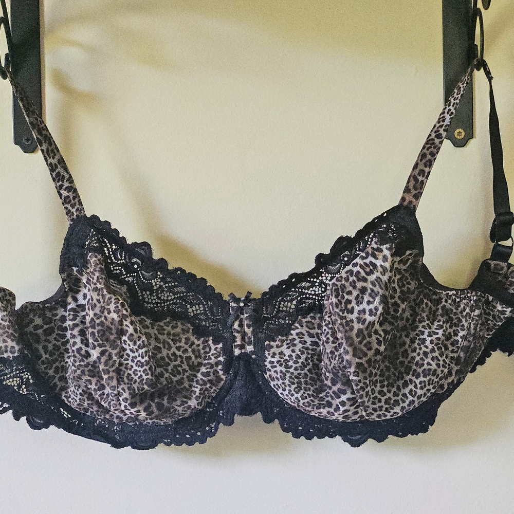 NEW Whimsy Leopard Print Black Lace Trim Underwire Bra Women's 40DDD Beautiful